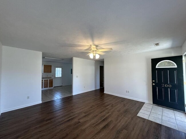 Photo - 200 Henry St House