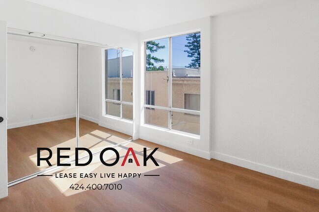 Foto del edificio - One-of-a-kind Gorgeous And Spacious Two-Be...