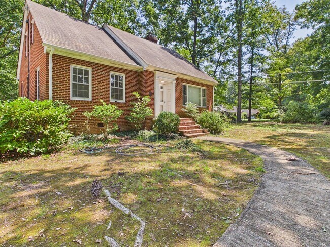 Foto del edificio - 2253 Brookwood Rd