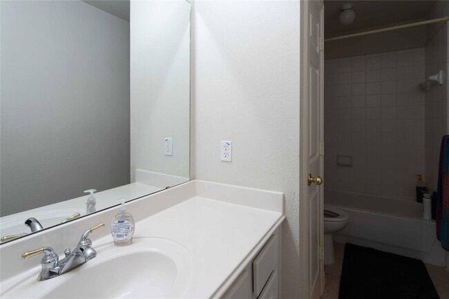 Photo - 136 Merideth Dr House