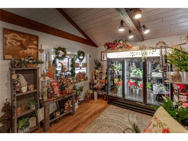 Foto del edificio - 35494 Co Rd 3