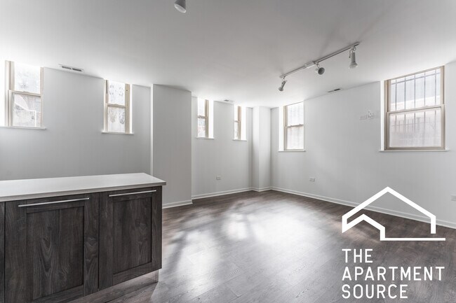 Foto del edificio - 940 W Carmen Ave