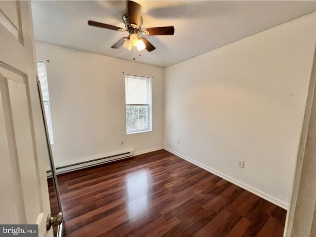 Building Photo - 2106 E Chelten Ave