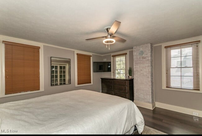 Photo - 37848 Euclid Ave Apartment