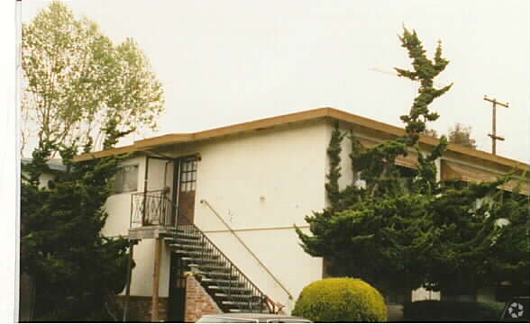 Foto del edificio - 980 College Dr