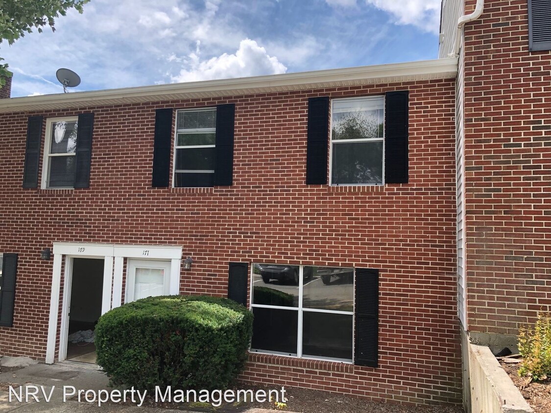 Primary Photo - 4 br, 2.5 bath House - 177 Clover Valley C...