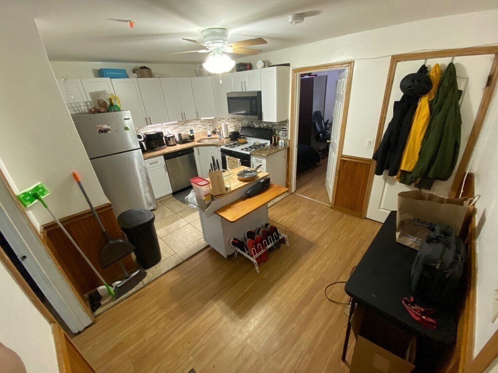 Primary Photo - 259 Hurley St