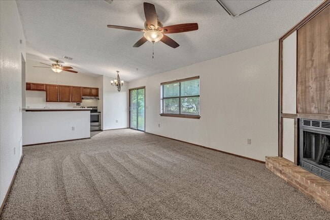 Building Photo - 10412 Koch Dr