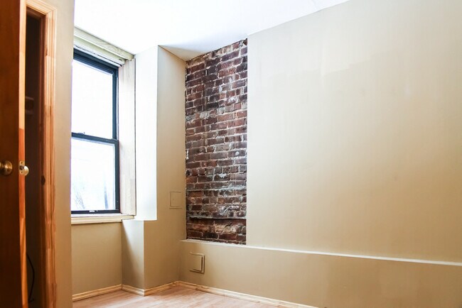 Foto del edificio - 376 8th Ave