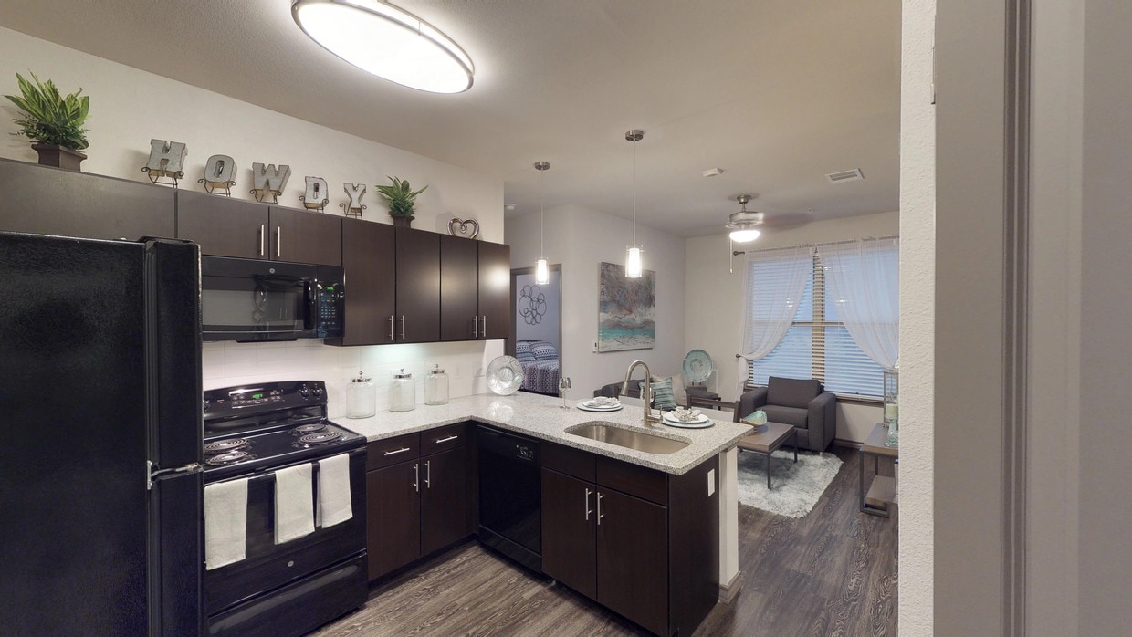 Photo - Cherry Street | Student Housing Apartments