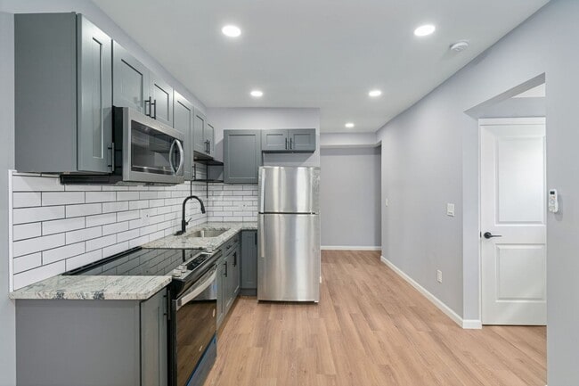 Building Photo - 786 Thomas Ave