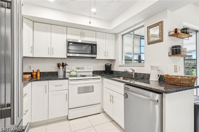 Foto del edificio - 3655 Boca Ciega Dr