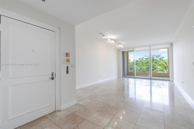 Building Photo - 703 Crandon Blvd