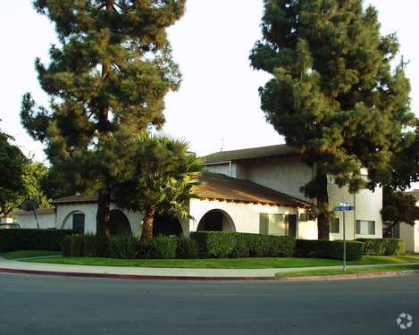 Building Photo - 16072 Malaga Ln