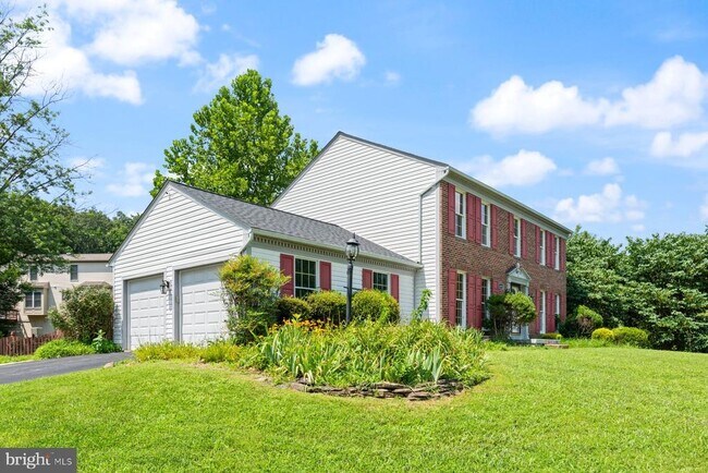 Building Photo - 4970 Manor House Ct
