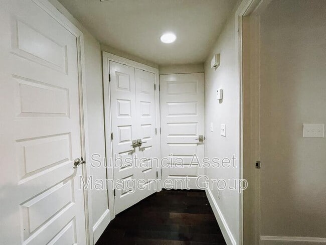 Foto del edificio - 915 NW 7th St