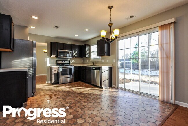 Foto del edificio - 504 Woodchase Green Dr