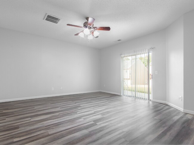 Foto del edificio - 1679 Broad River Rd