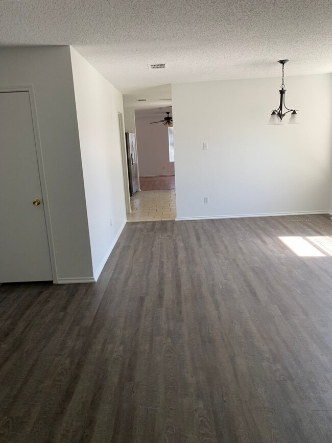 Photo - 2701 Woodlake Pkwy House