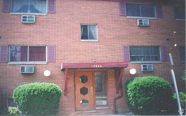 Foto principal - 17926 Ingleside Rd
