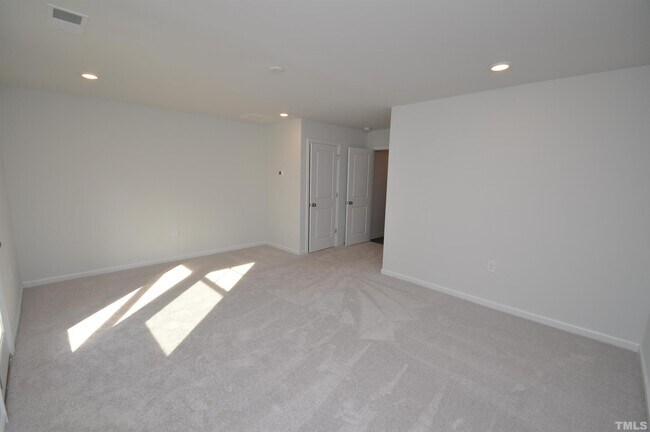 Foto del edificio - 1009 Shoreside Dr