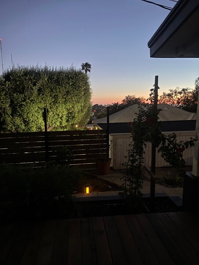 Foto del edificio - 1819 N Alvarado St