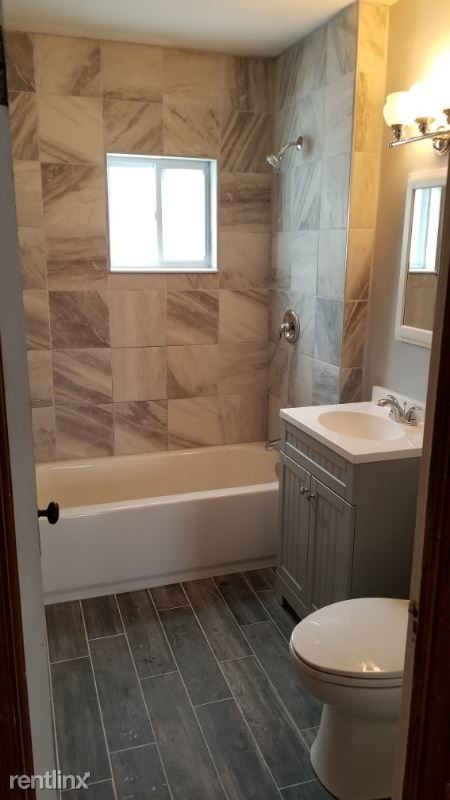 Foto principal - 425 Tompkins St
