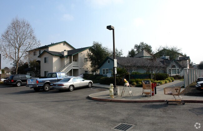 Washington Creek Apartments Petaluma, CA