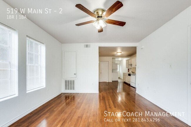 Building Photo - Discover Your Oasis in the Heart of Montrose!