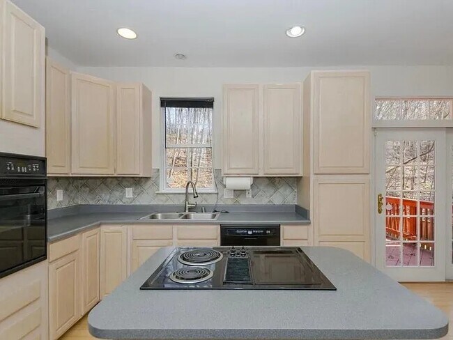 Foto del edificio - 9330 Owings Choice Ct