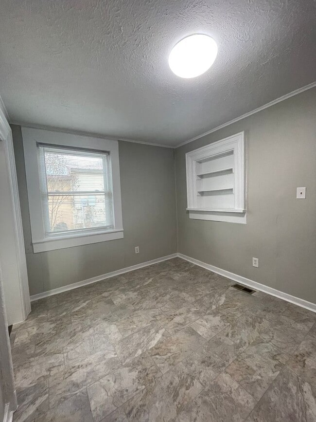 Foto del edificio - 1219-1221 Morton St--HBS