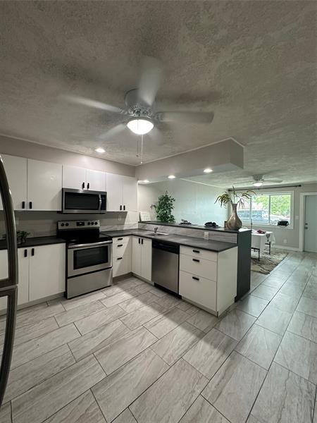 Foto del edificio - 2175 NE 56th St