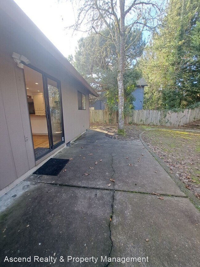 Foto del edificio - 3 br, 2 bath House - 8695 SW Davies Rd