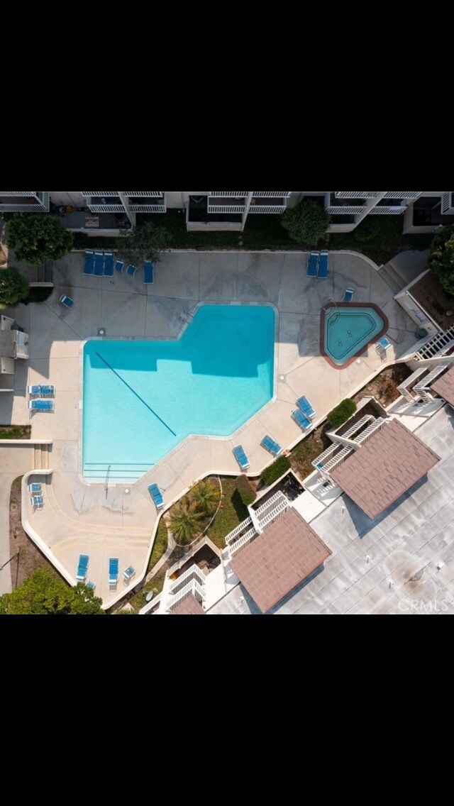 Foto del edificio - 255 S Ventura Rd