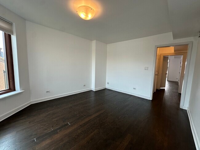 Foto del edificio - 607 N Noble St