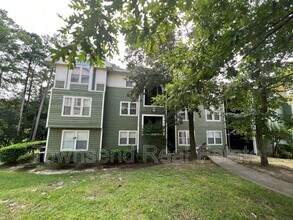 Building Photo - 950 Stewarts Creek Dr