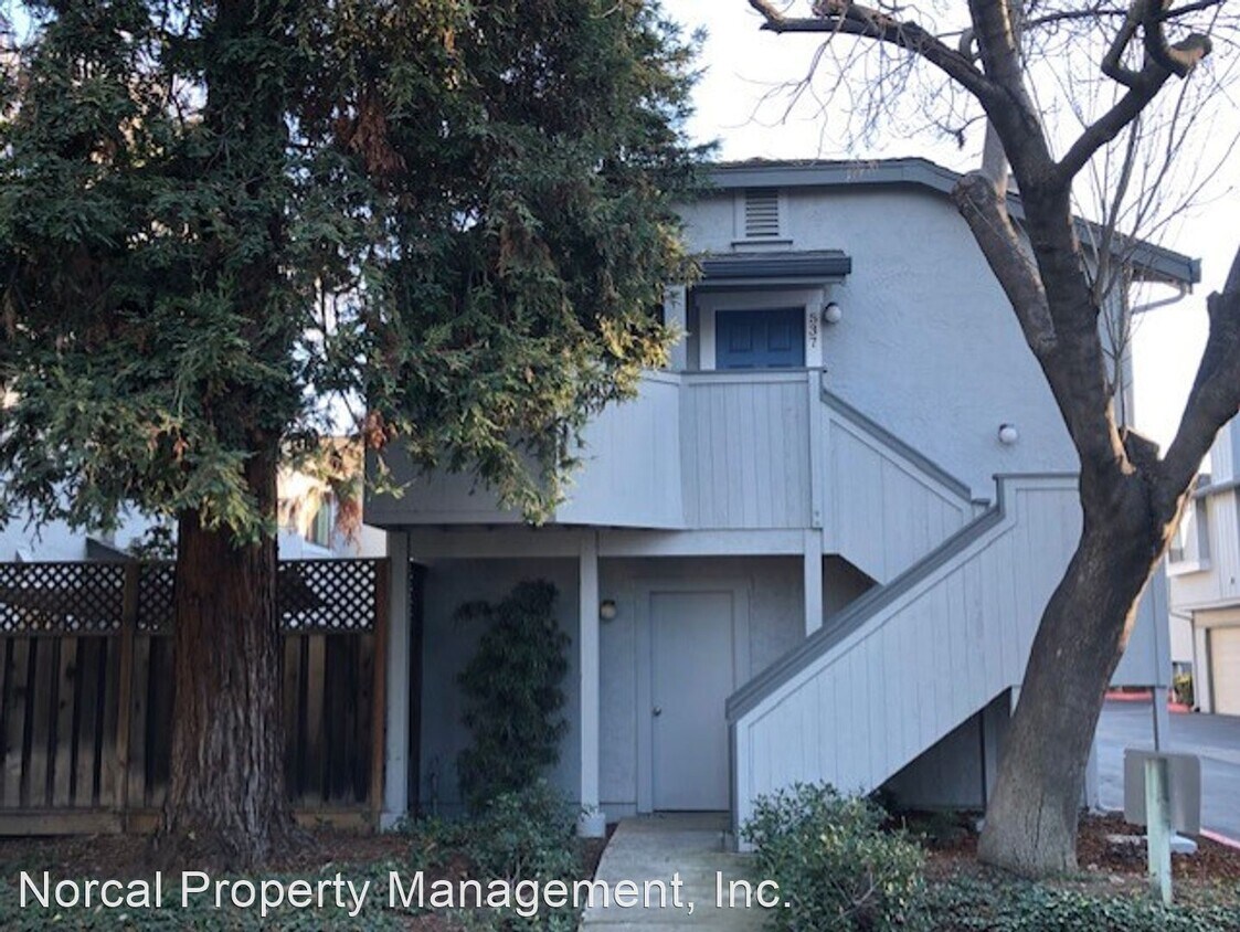 Foto principal - 1 br, 1 bath House - 537 Holly Hock Ct