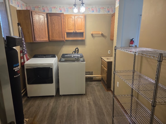 Foto del edificio - 5347 Birch Island Dr