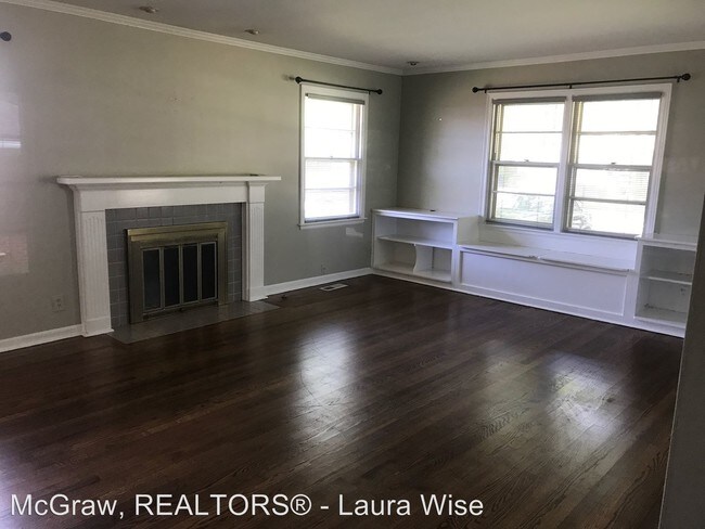 Building Photo - 2226 S Florence Pl