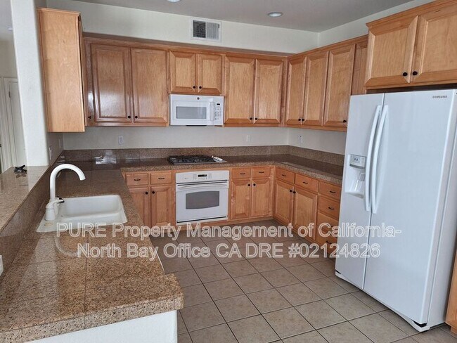 Building Photo - 409 Matteri Cir