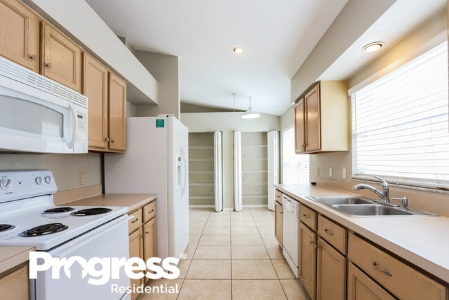 Foto del edificio - 4425 Preston Woods Dr