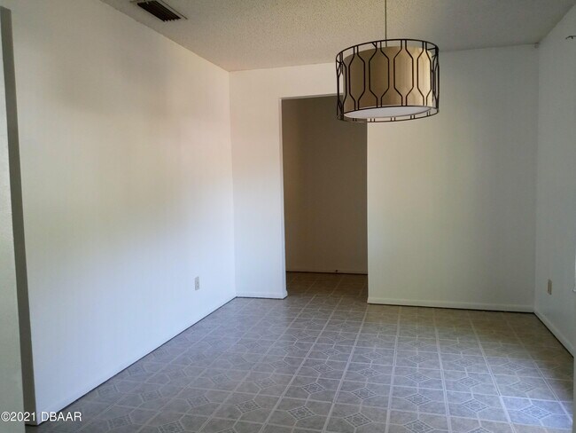 Building Photo - 3009 Lime Tree Dr