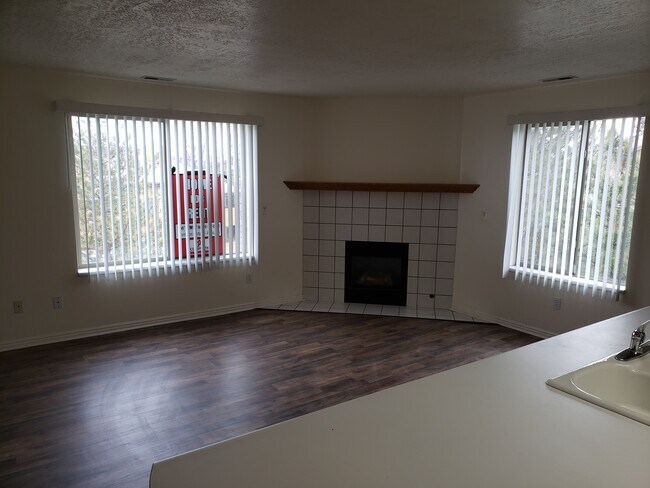 Foto del edificio - 9213 Jefferson Cove
