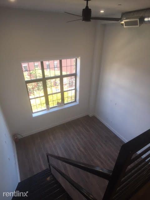 Foto del edificio - 135 Alexander Ave