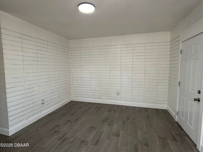 Foto del edificio - 93 Ford St