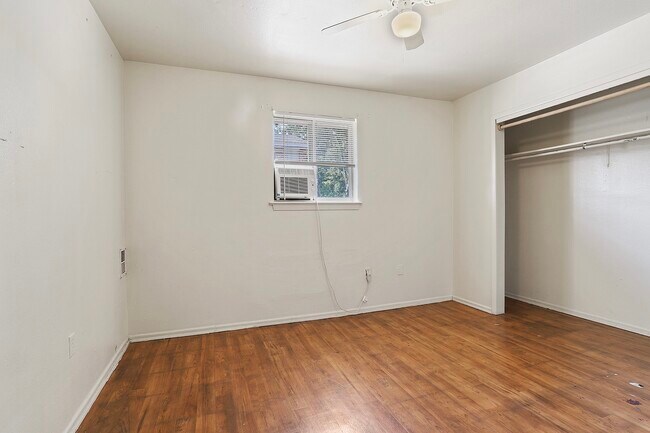 Building Photo - 2640 Alaska St