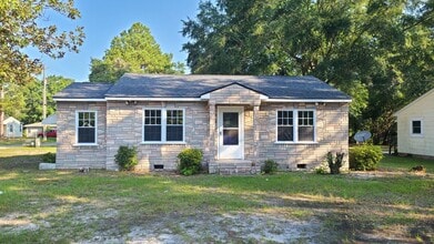Building Photo - 5114 Sequoia Rd