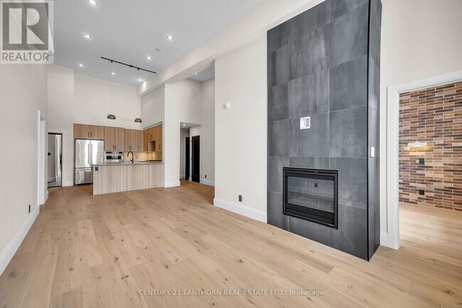 Building Photo - 38 Front St