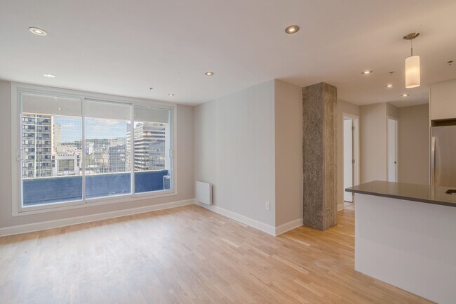 Photo du bâtiment - 3455 Rue Aylmer