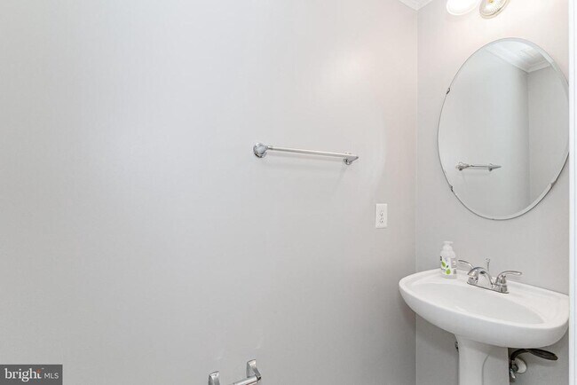 Building Photo - 7877 Dogue Indian Cir